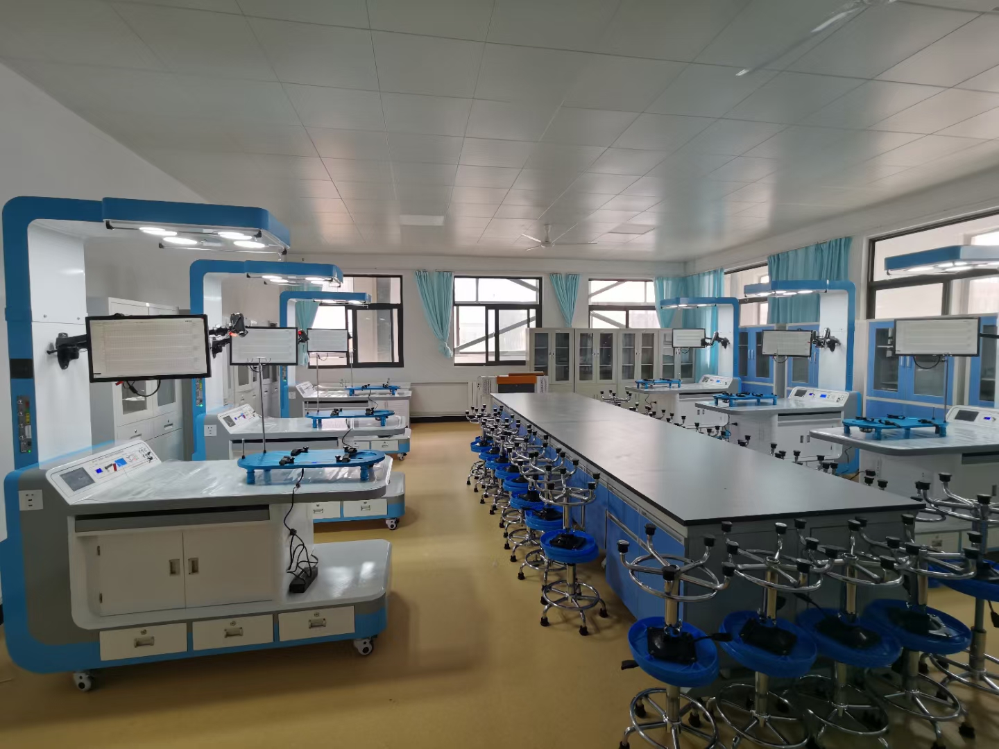 科學(xué)規(guī)劃實(shí)驗(yàn)室 從設(shè)計(jì)到設(shè)備的專業(yè)解決方案